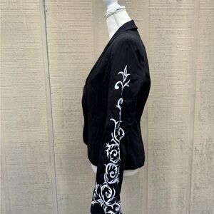 Cache Black Blazer with White Sleeve Embroidery